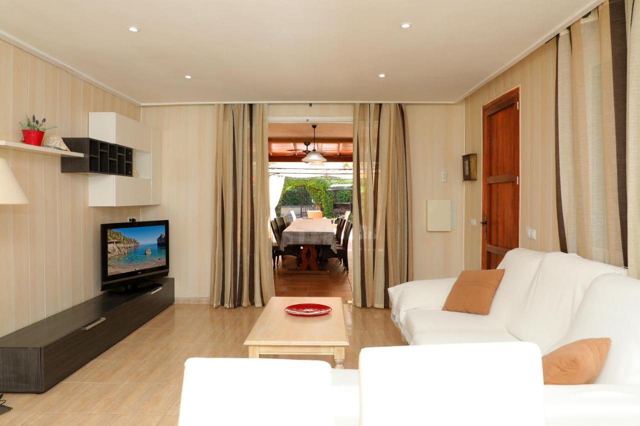 Carrasquet Villa *