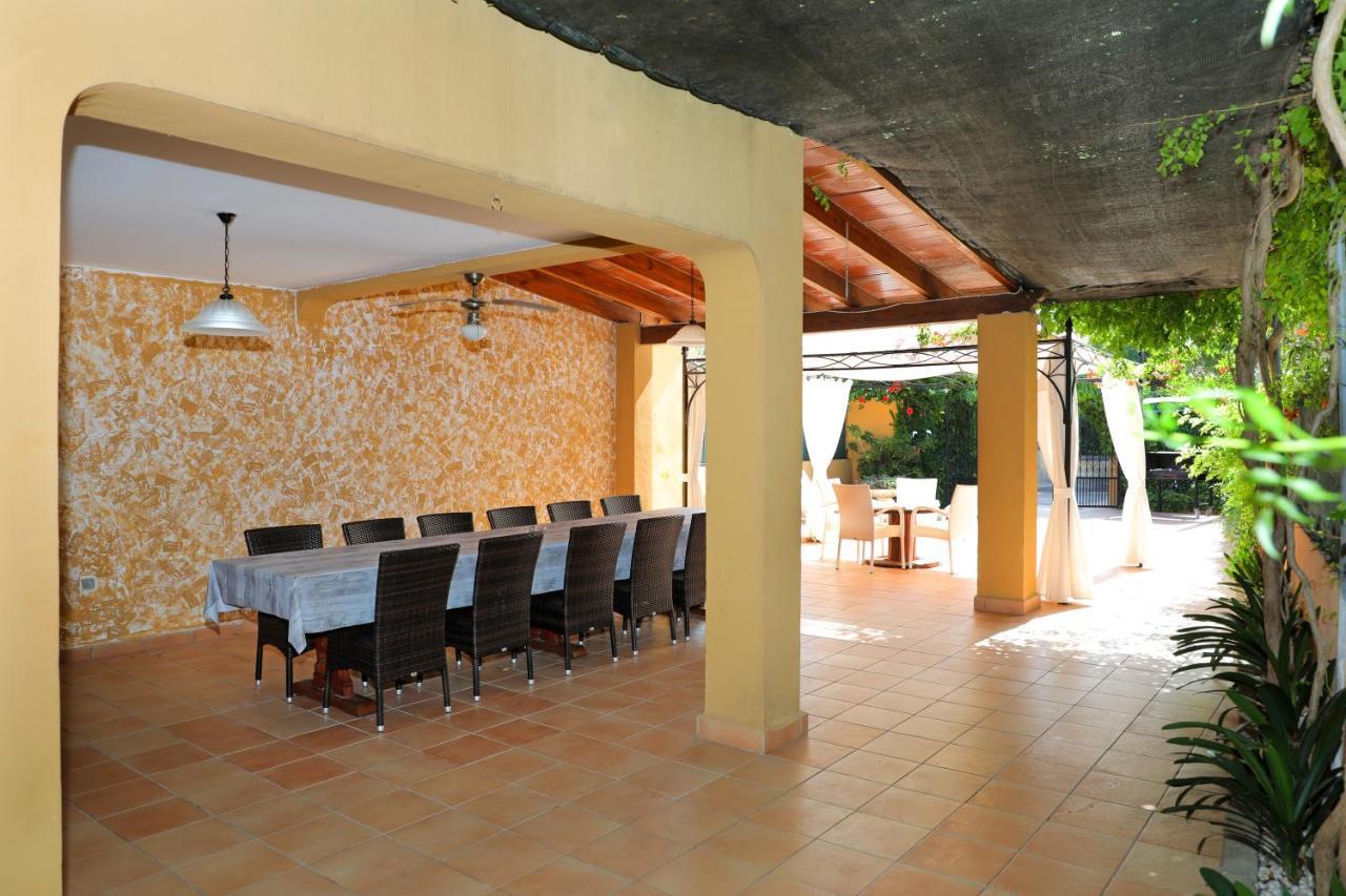 Carrasquet Villa